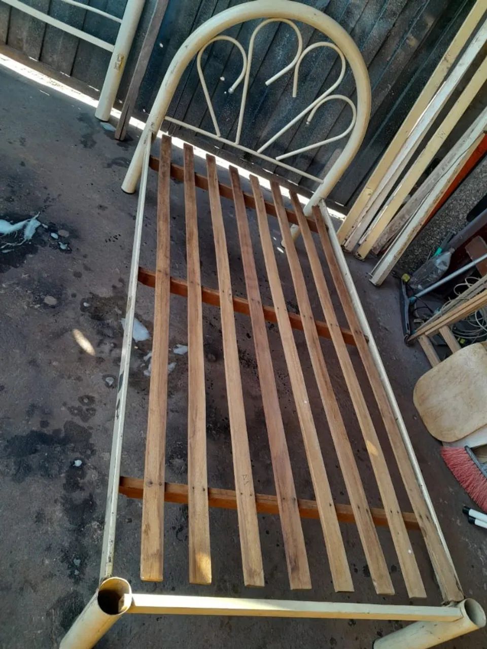 Cama de solteiro 