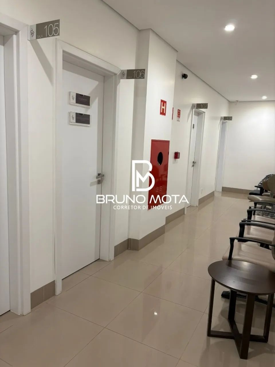 Sala comercial à venda na Clínica Vitis - Santa Mônica, Uberlândia | Em frente ao Hospital - Foto 2