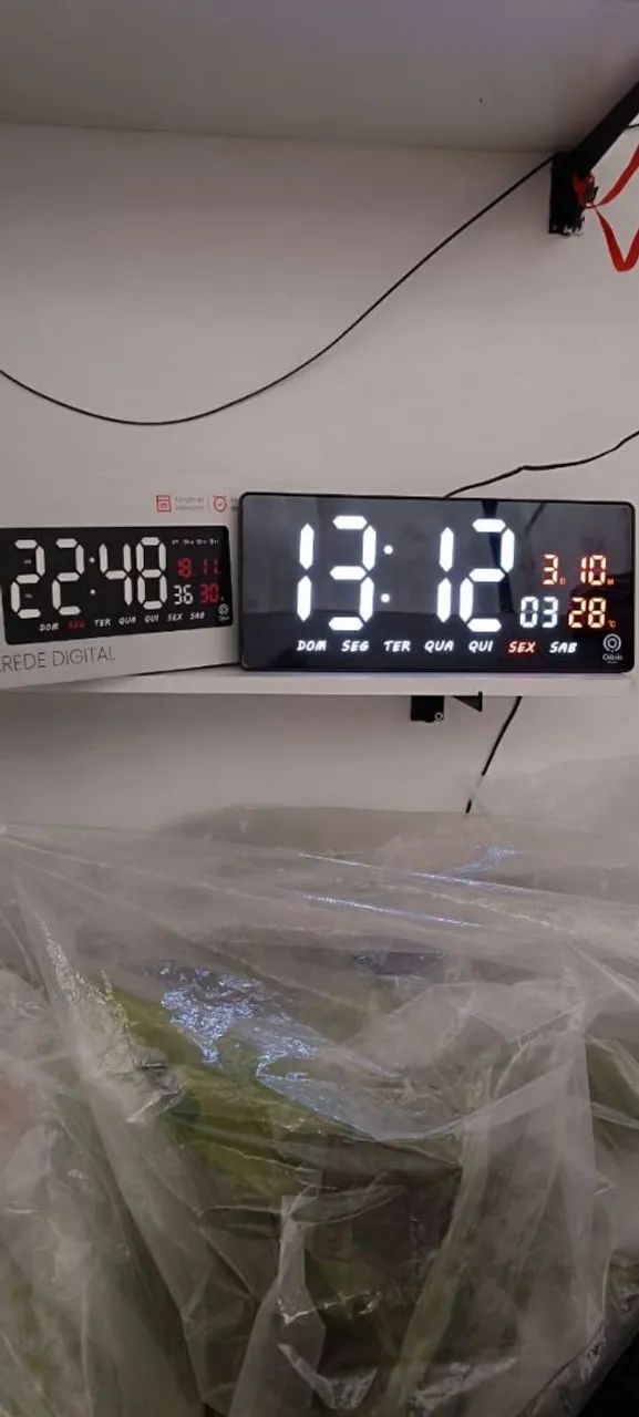 Digital watch64305630286210121