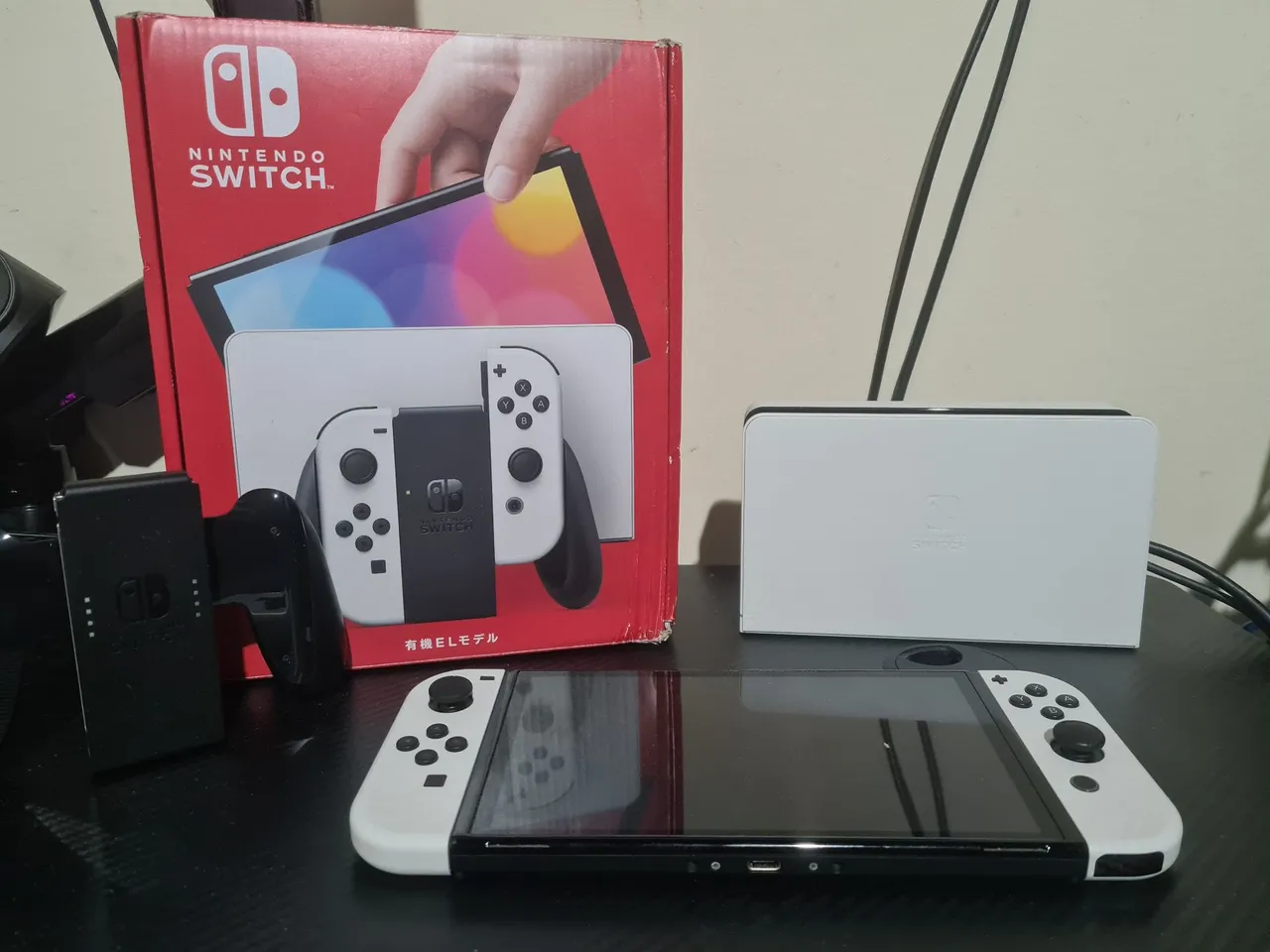 Nintendo Switch OLED, 512Gb, Retro, Desbloqueado.