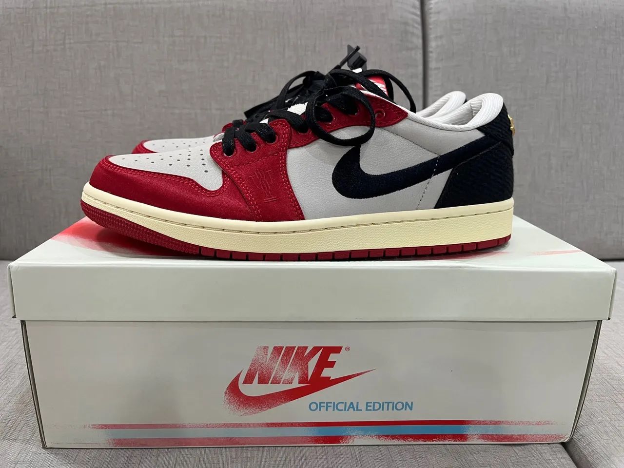 Air Jordan 1 Retro Low OG Trophy Room Away (41) - Foto 2