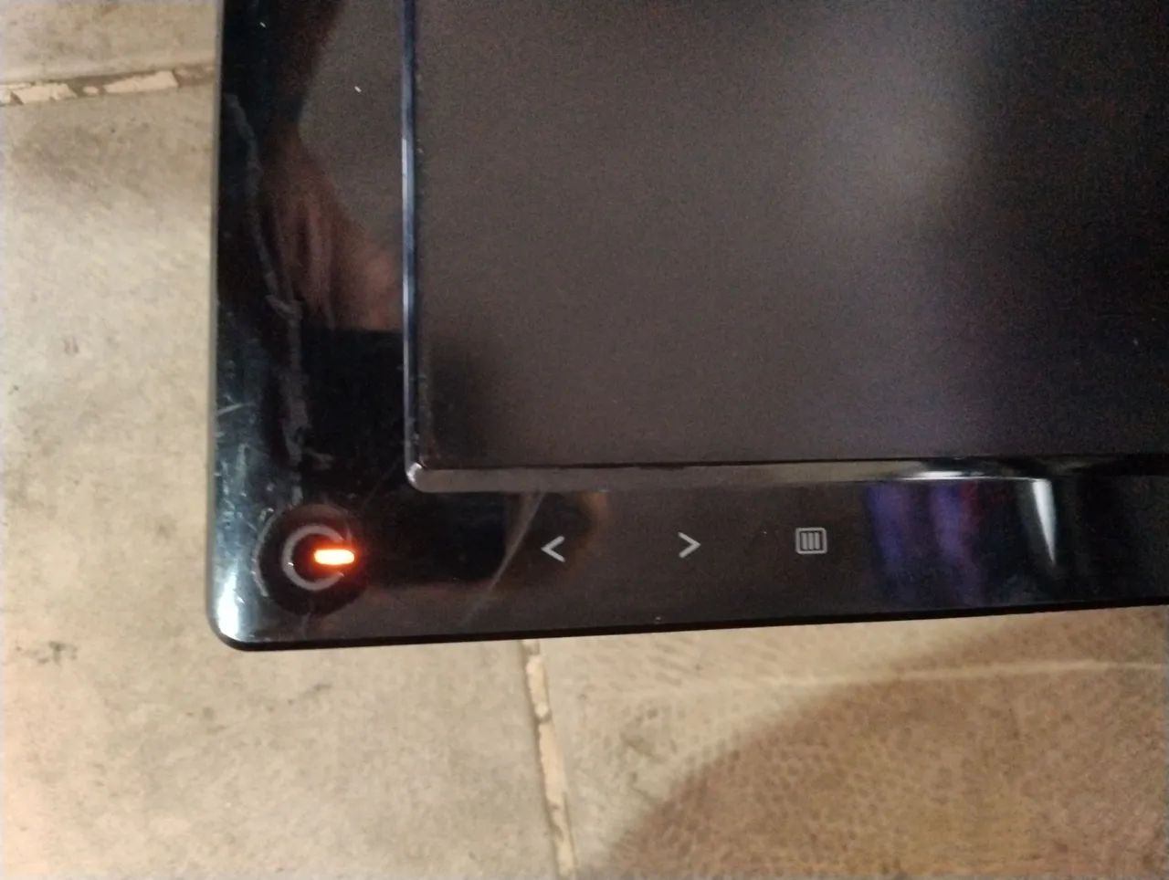 Monitor AOC 22 polegadas defeito  - Foto 2