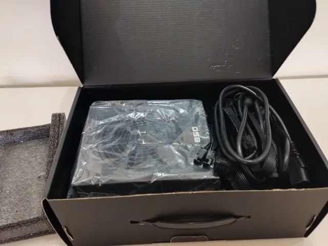 Fonte EVGA 850 Watts Gold 80 Plus seminova na caixa original  - Foto 2