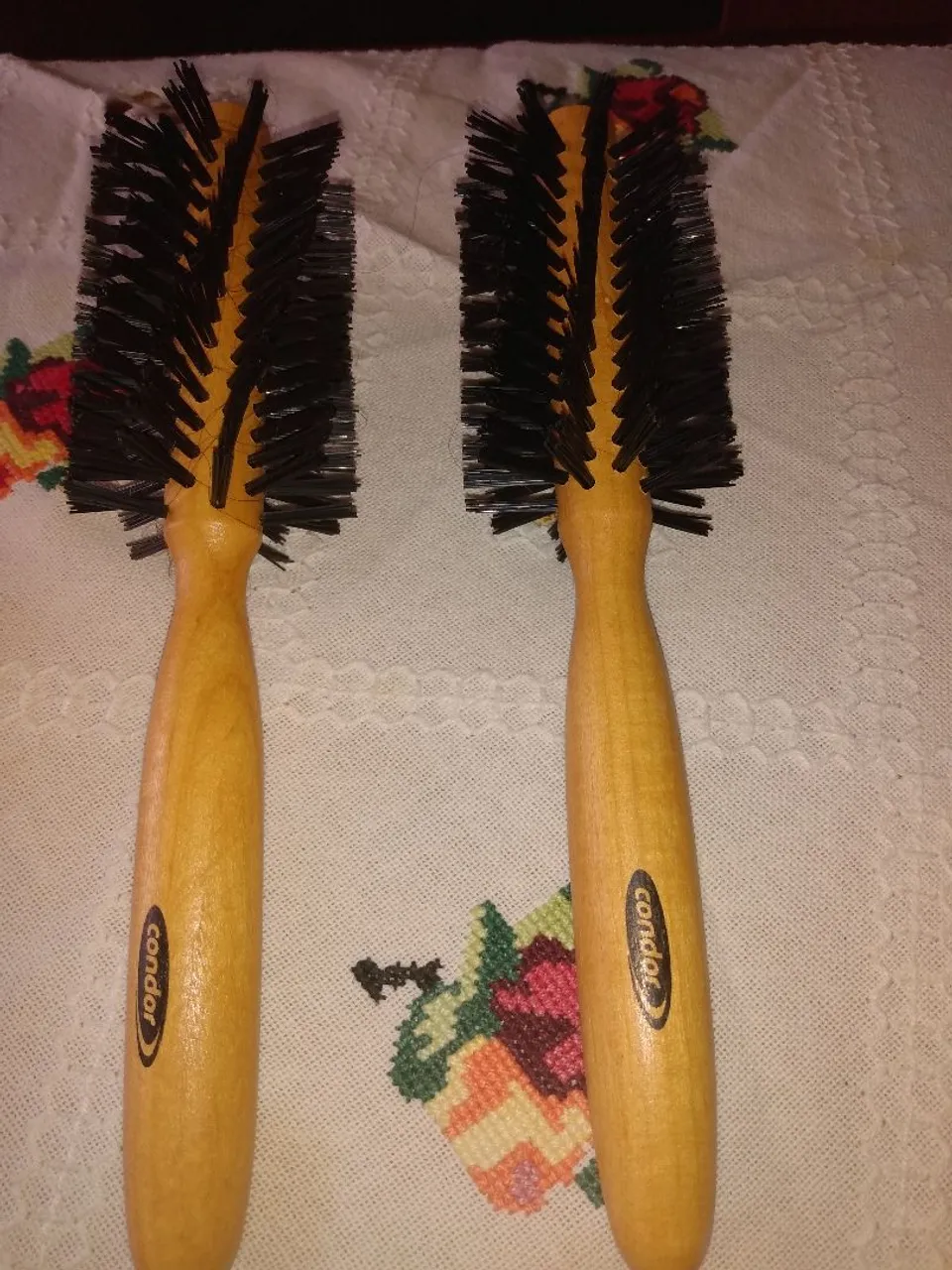 Escovas de Cabelo Condor Profissionais