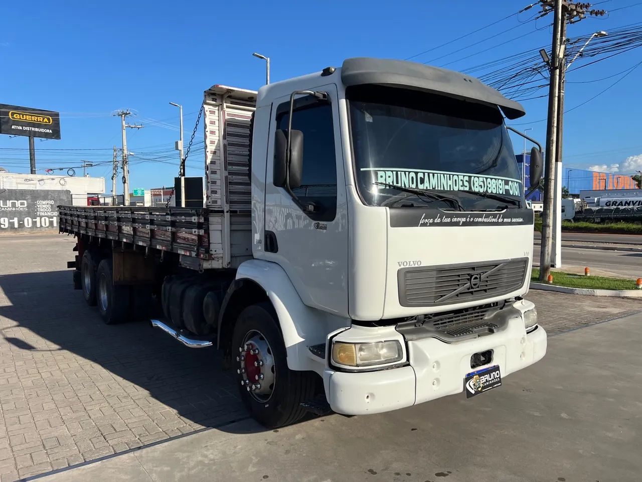 CAMINHÃO VOLVO VM 210 / ANO (2004)  - Foto 5