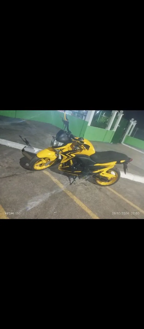 Cb 300 top toda esportiva .