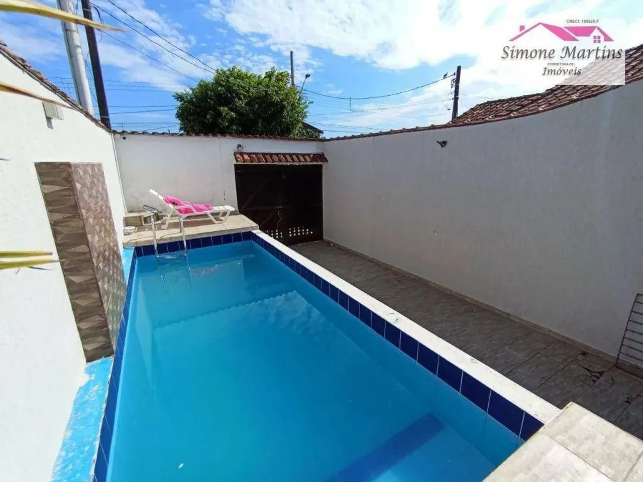 Lindo Sobrado com piscina à venda, 97 m² por R$ 352.000 - Balneário Jussara - Mongaguá/SP