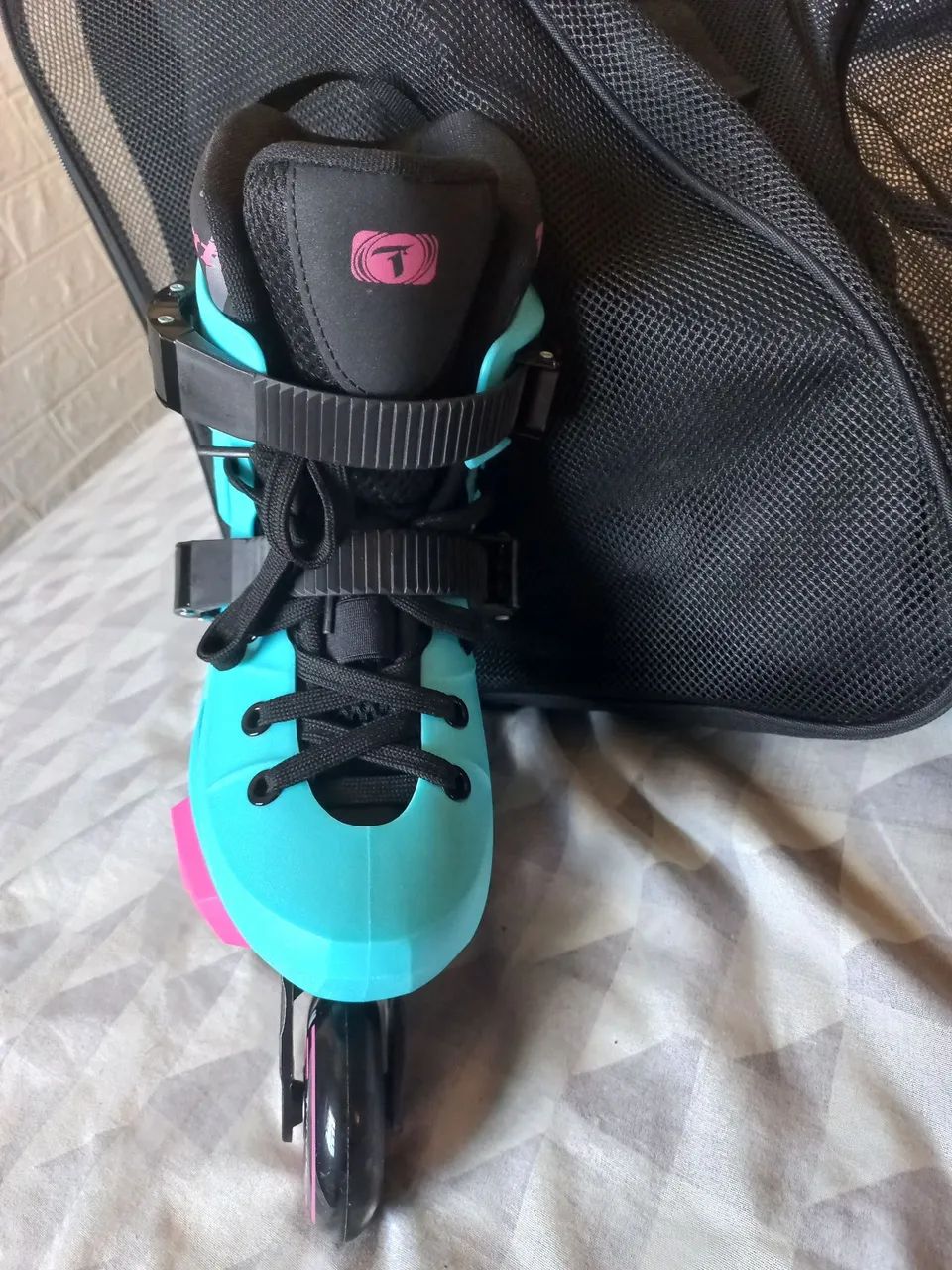 Patins traxart  revolt número 36 em excelente estado 