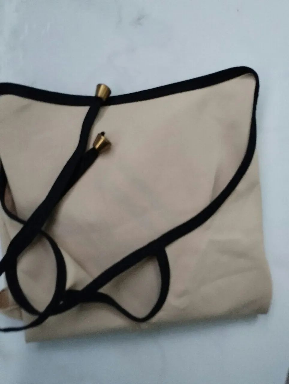 Camisa Bege com Detalhes em Preto - Foto 3