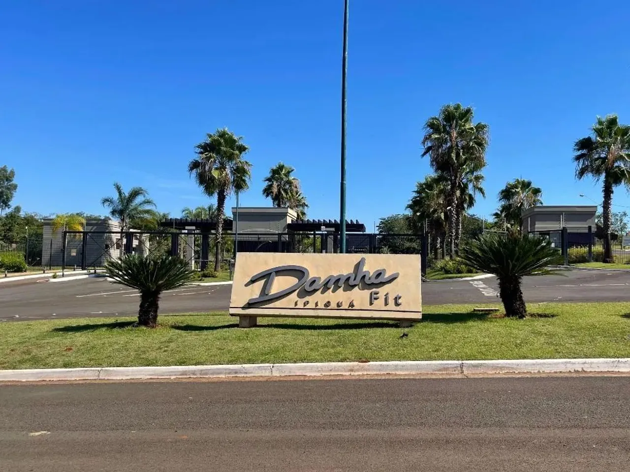 Casa com 3 dormitórios à venda, 140 m² por R$ 885.000,00 - Damha Fit - Ipiguá/SP