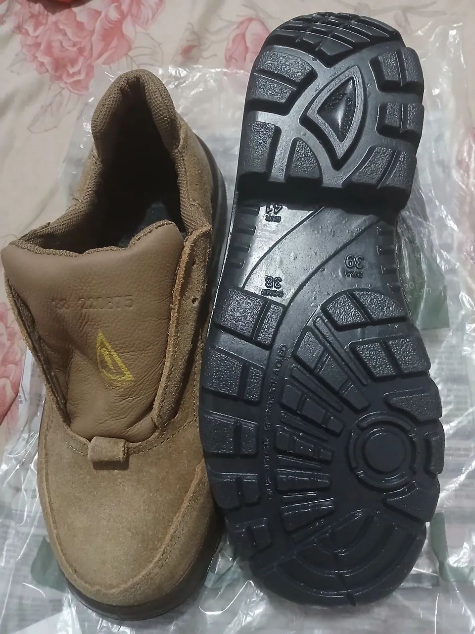 Bota antiestatica Bompel nova  - Foto 3