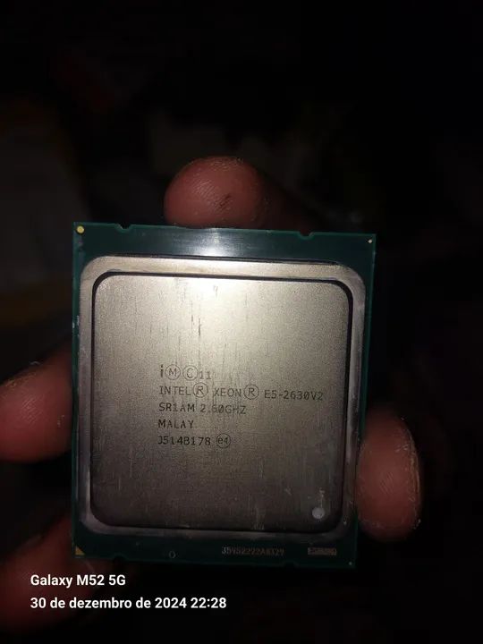 Xeon E5 2630 V2 linha X79