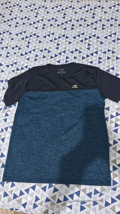 Camiseta mormaii Azul e preta P