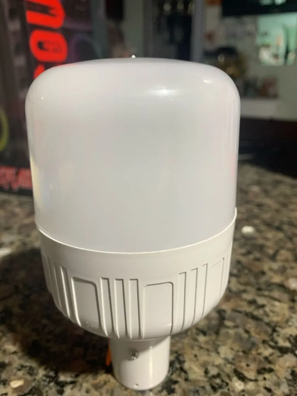 Lâmpada de emergência para Iluminação de Ambientes