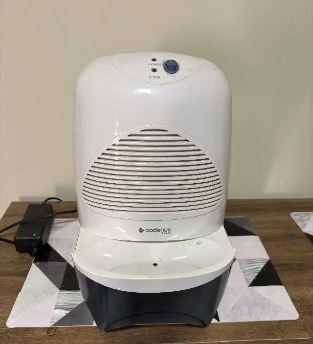 Desumidificador Elétrico Cadence Luxor Branco 110v/220v (2 LITROS) - Foto 3