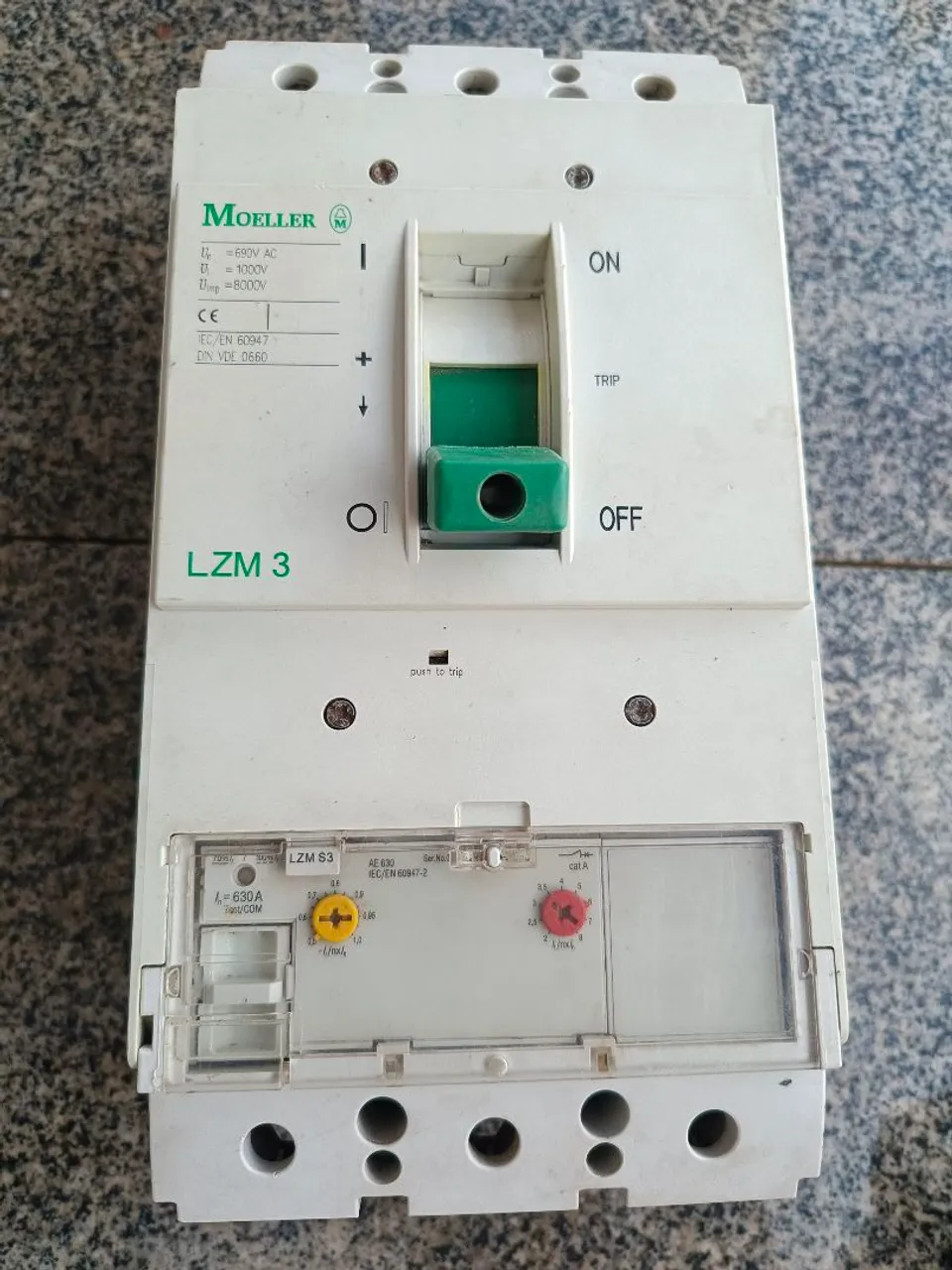 Disjuntor Moeller LZM3 - 630A