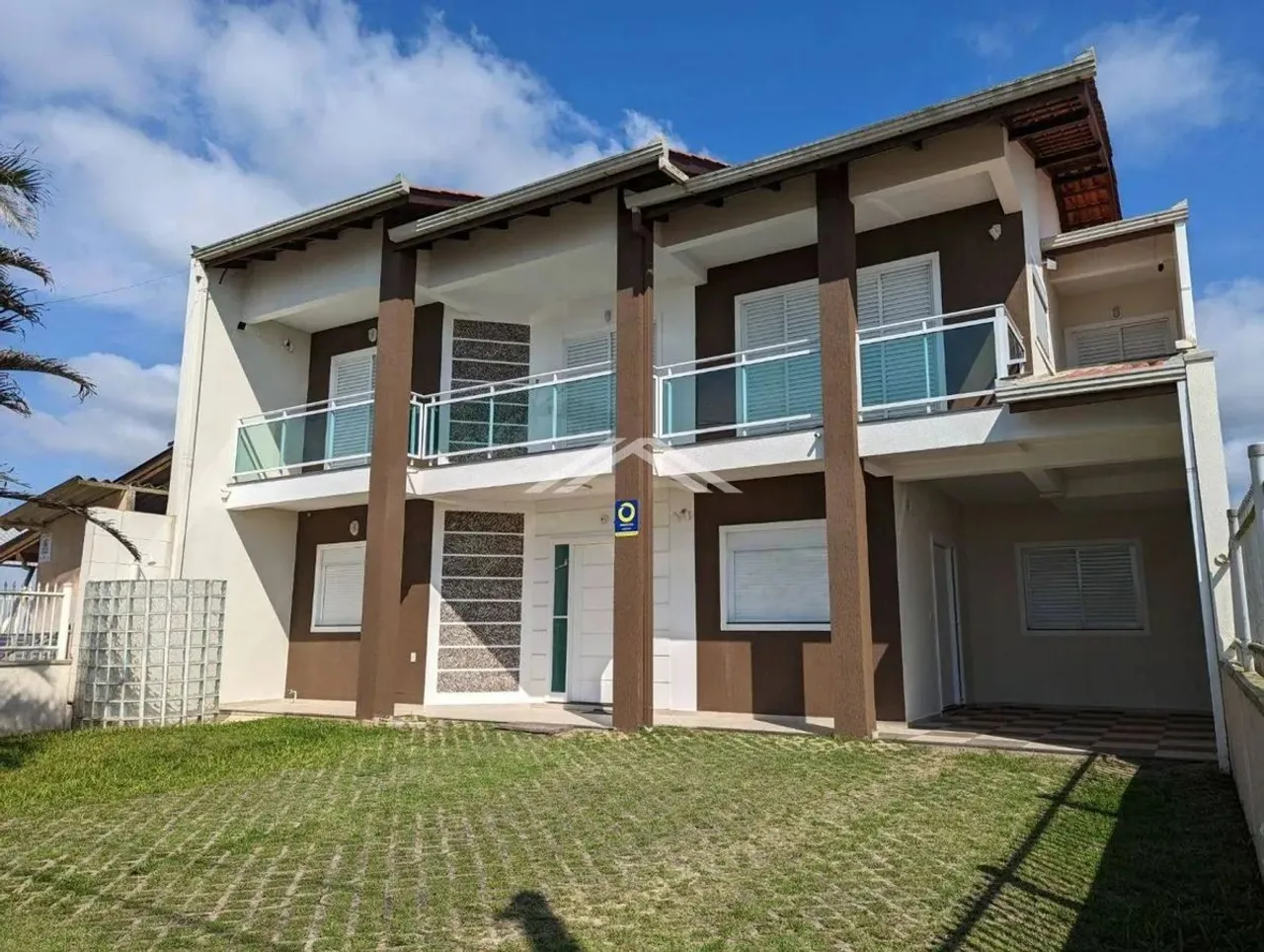 Sobrado com 5 dormitórios à venda, 258 m² por R$ 1.900.000,00 - Cambijú - Itapoá/SC