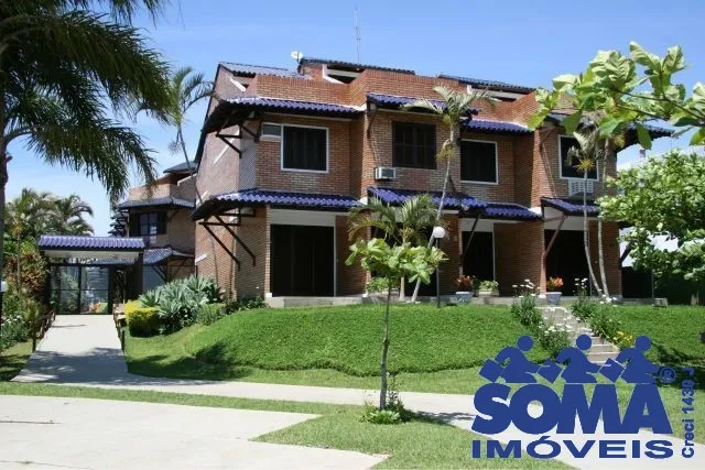 Sobrado para aluguel de temporada com 4 dormitórios, pé na areia!