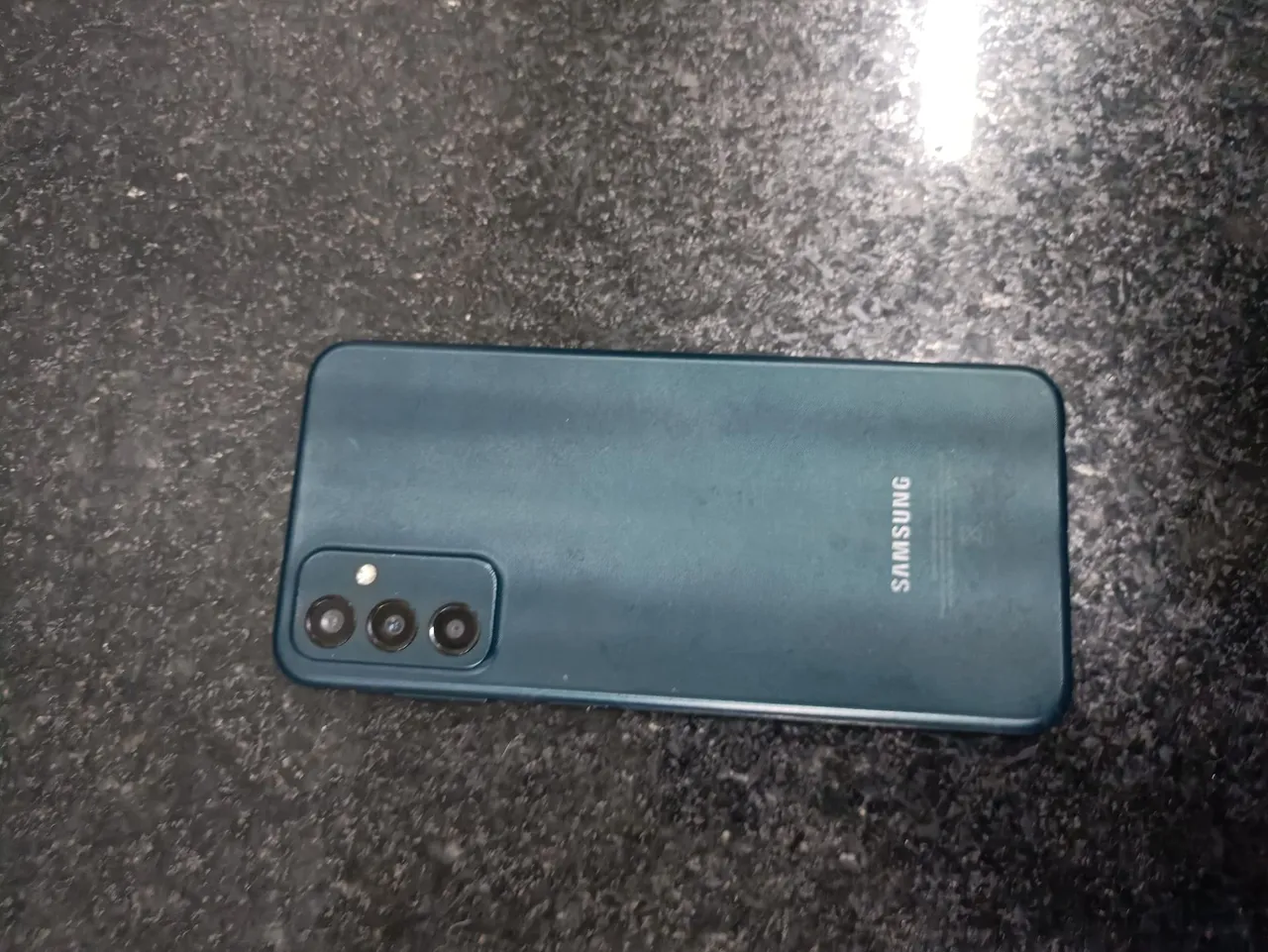 SAMSUNG GALAXY M13