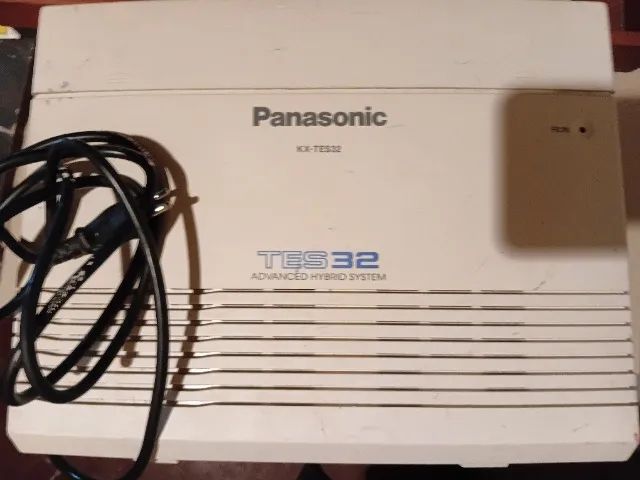 Central de PABX PANASONIC modelo KX-TES32 EQUIPADO COM 3 LINHAS E 8 RAMAIS