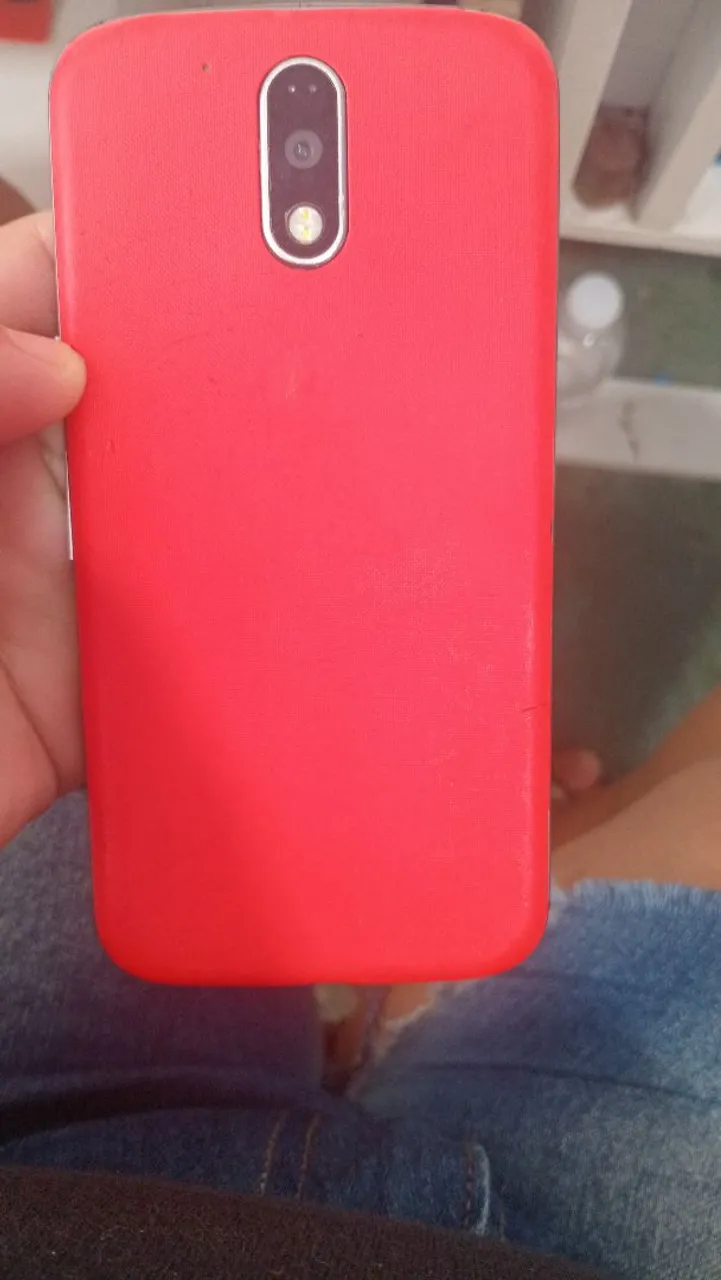 Celular bem conservado 