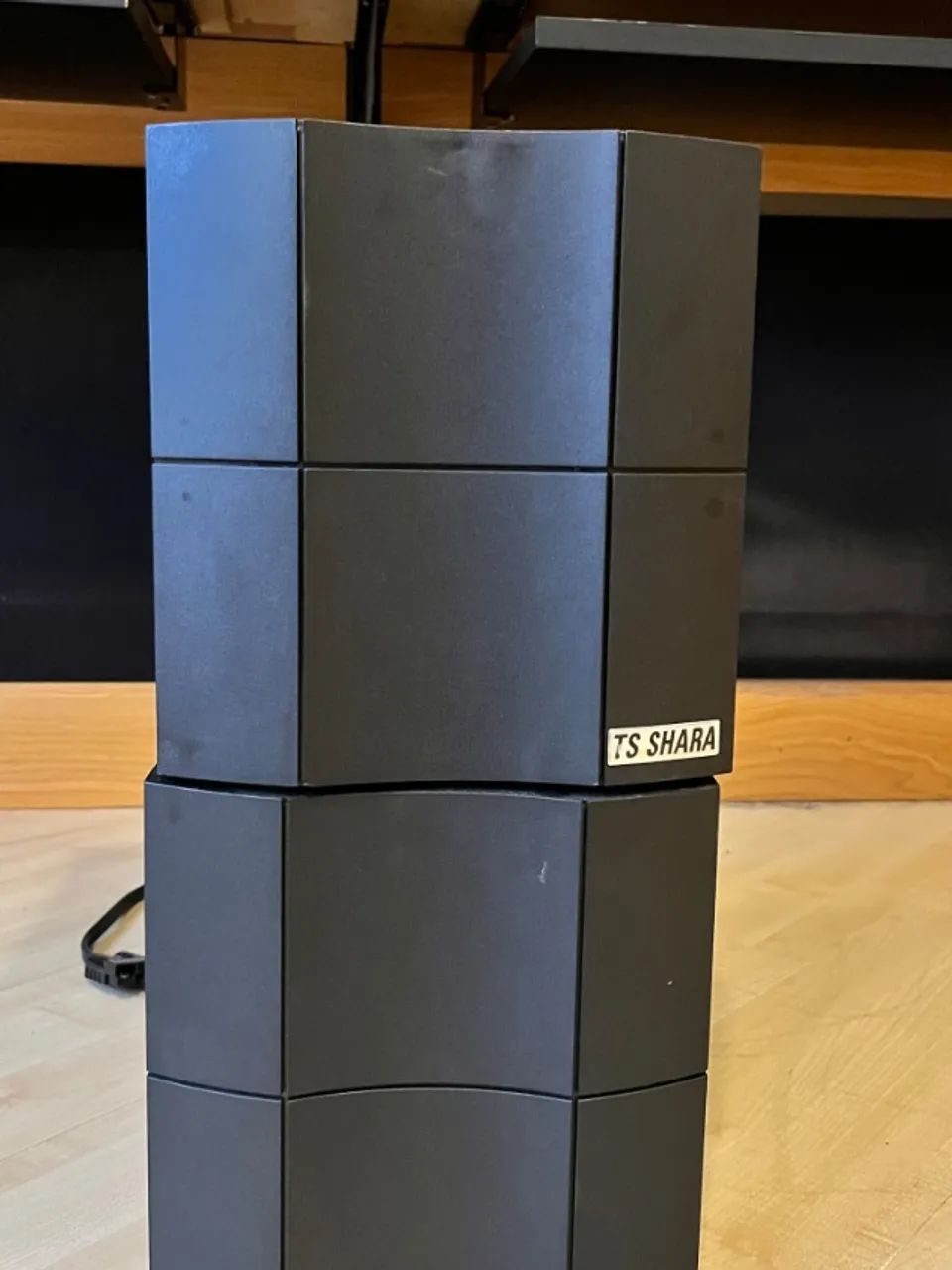 Módulo de expansão de baterias para Nobreak, marca TS SHARA (p/ 2 bat. 36 ou 45A)