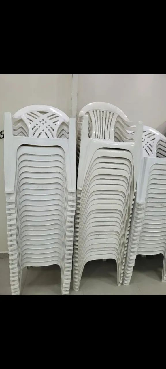 Cadeira de plástico