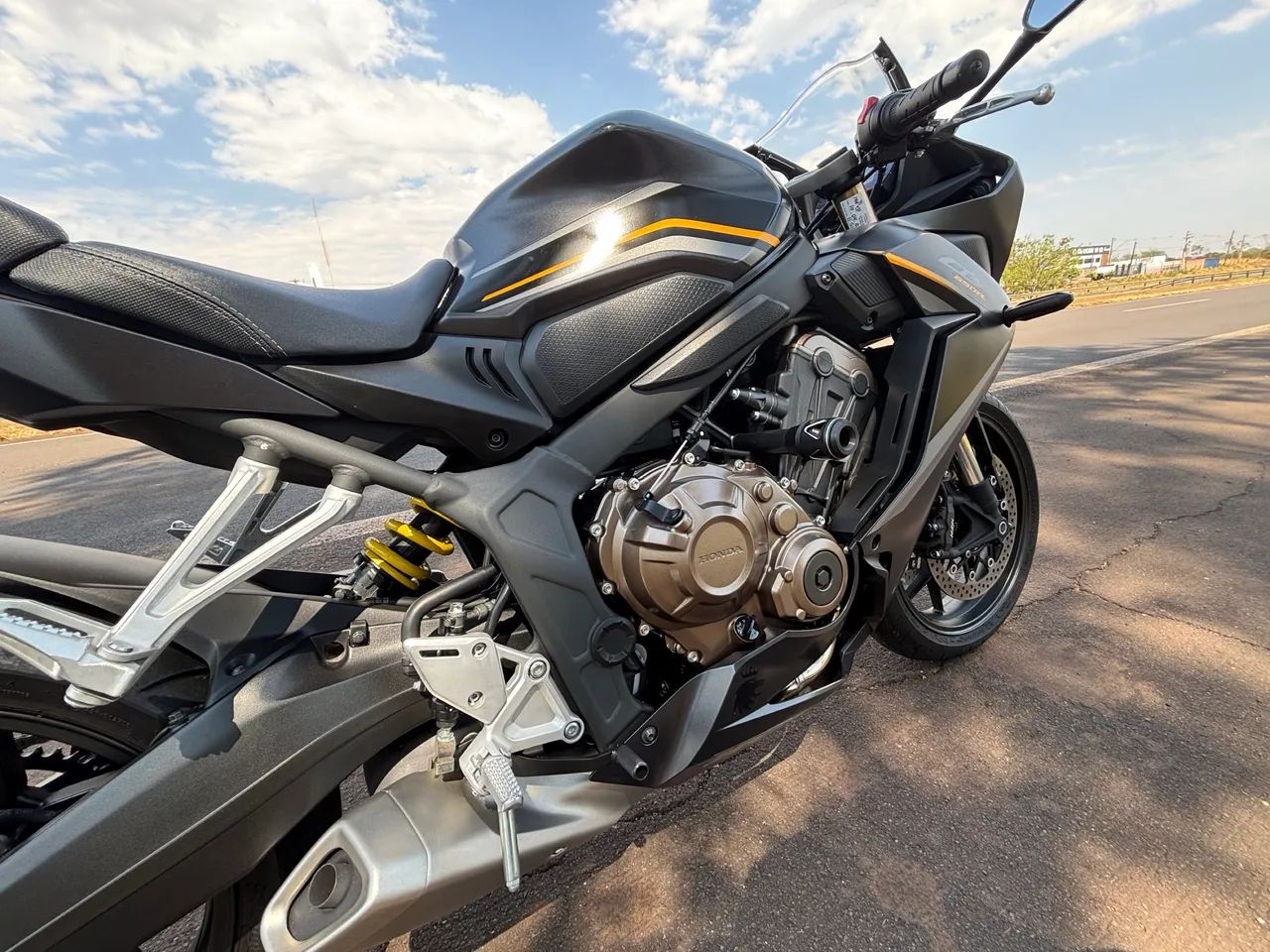 Honda CBR 650R - Foto 5