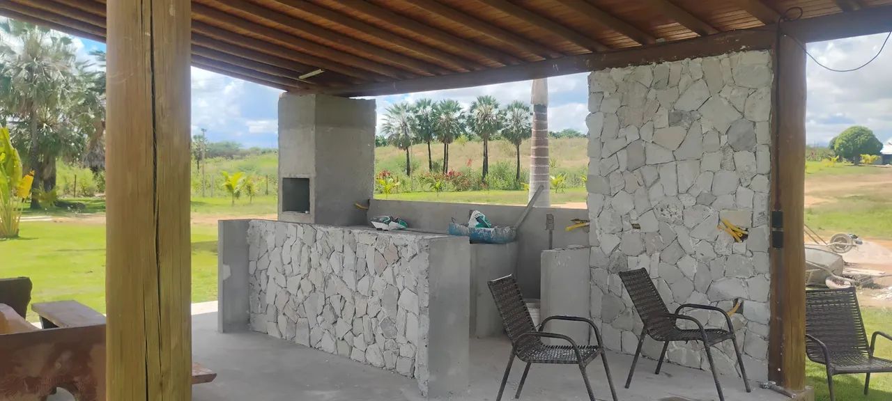 Pedreiro e carpinteiro 