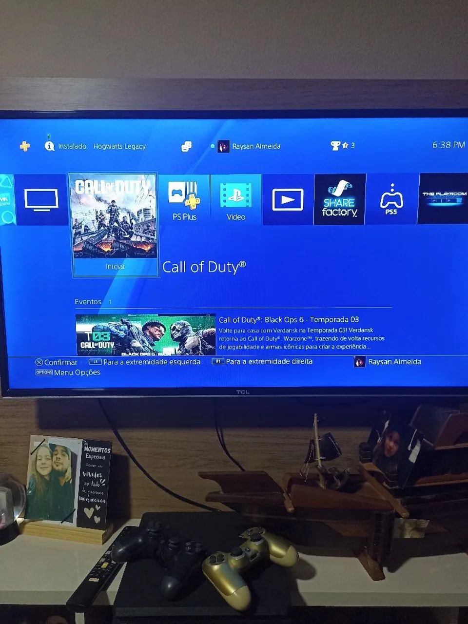 PS4 Slim com 2 controles 1t semi-novo  - Foto 2