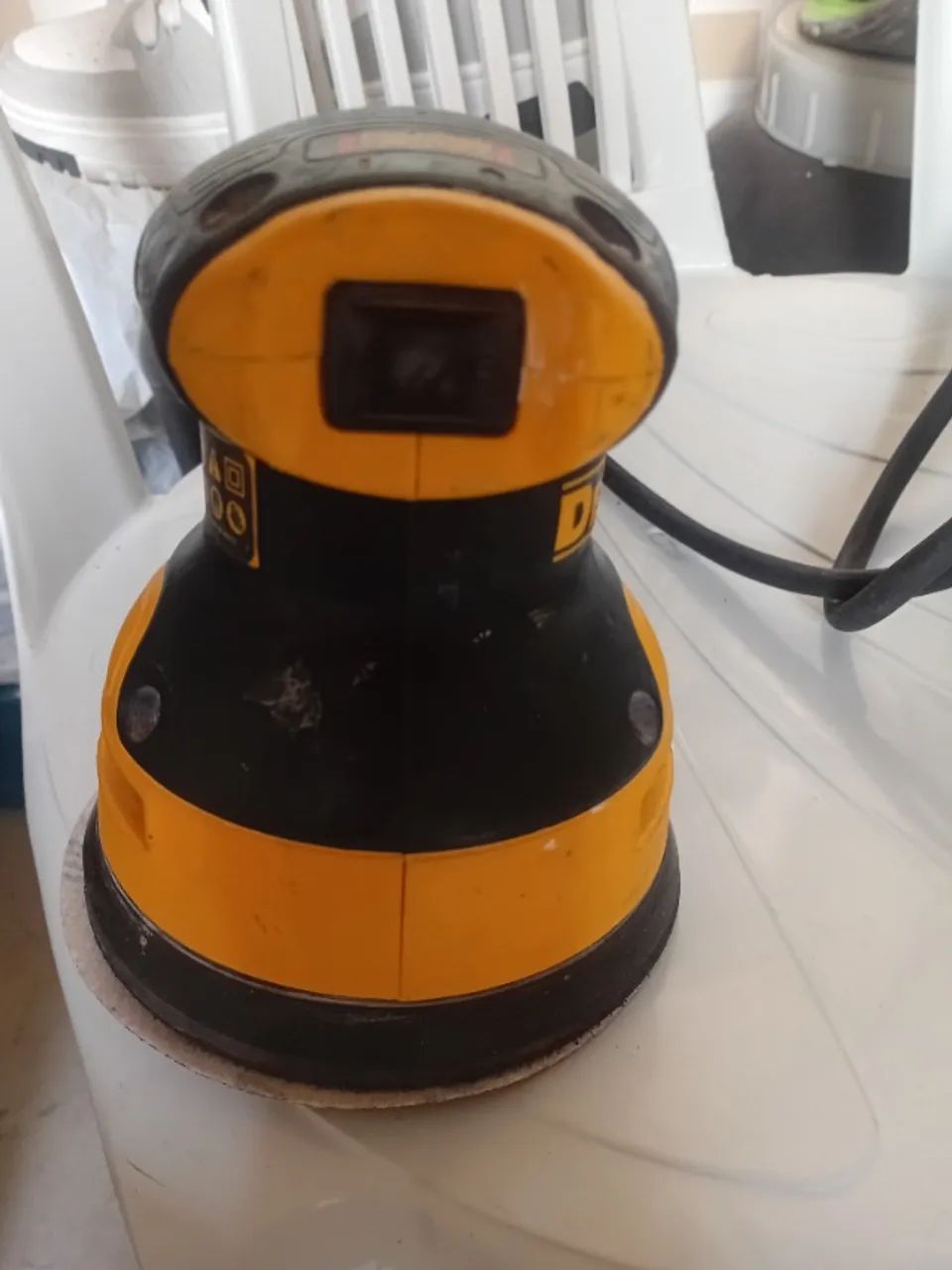 Lixadeira hotorbital Dewalt seminova e usada algumas vezes! - Foto 4