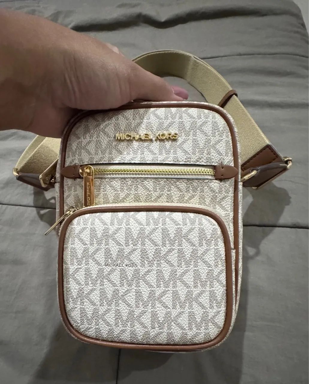 Bolsa Michael Kors feminina - Foto 2