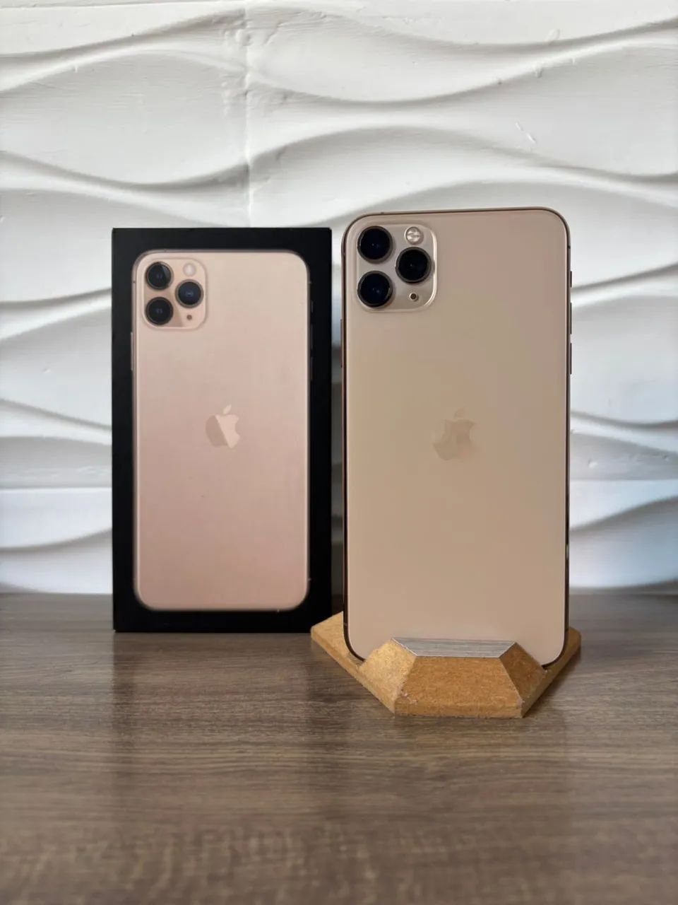 IPHONE 11 PRO MAX 256gb - Celulares e Smartphones - Zumbi dos