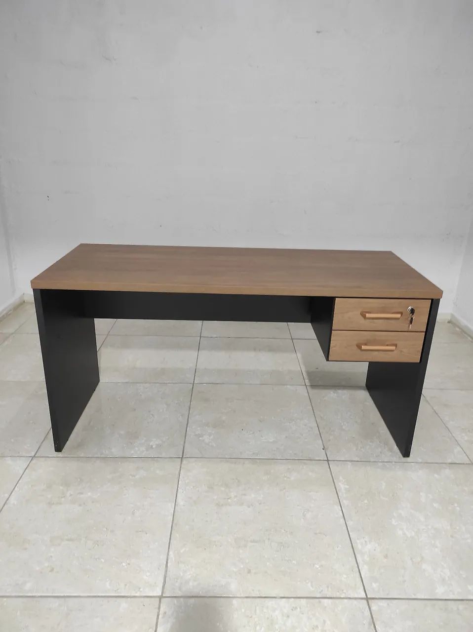 Mesa para escritório  em 6x no cartão ( Entrega grátis! ) 