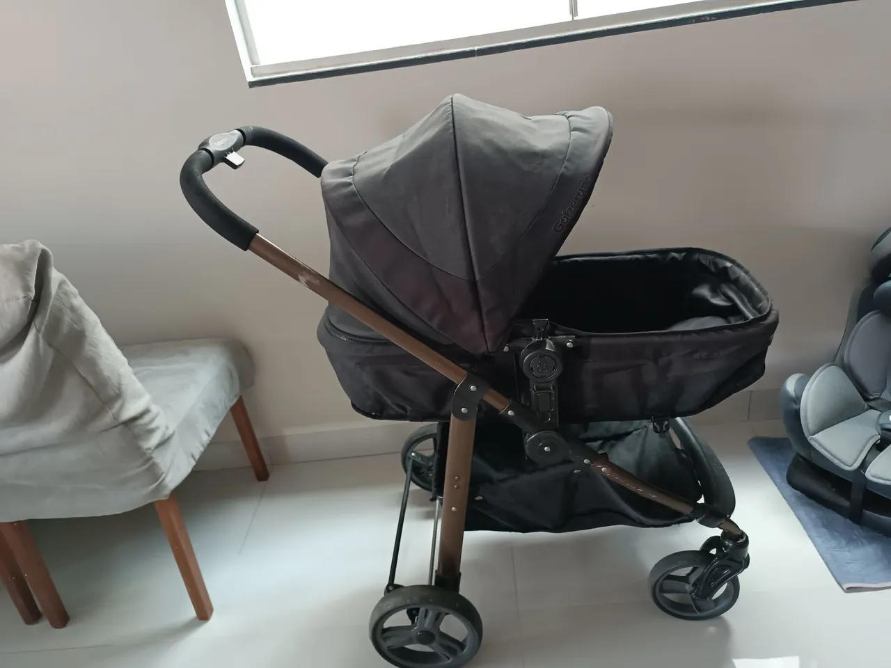 Carrinho de bebê galzerano reclinável - Preto