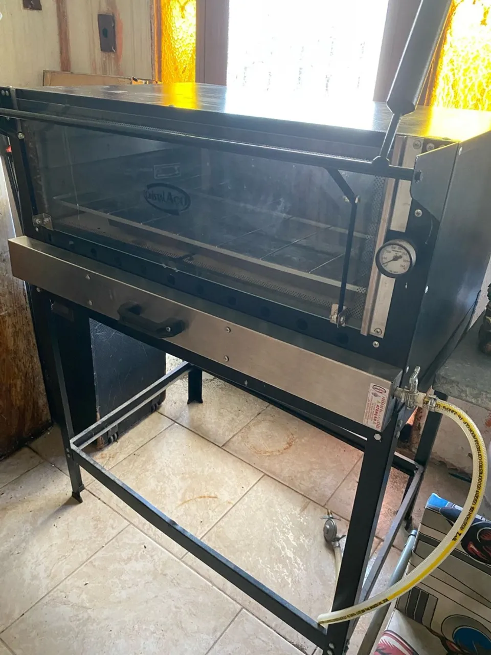 Forno a Gás - Ideal para Pizzas e Pães!