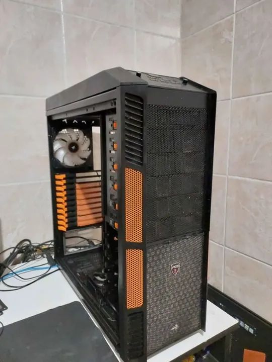 Gabinete Aerocool Xpredator Evil Black - Foto 3