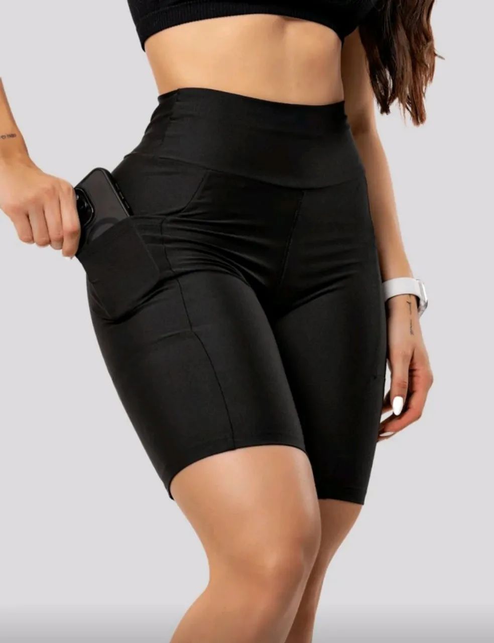 Short Ciclista Feminino com Bolso Lateral - Preto