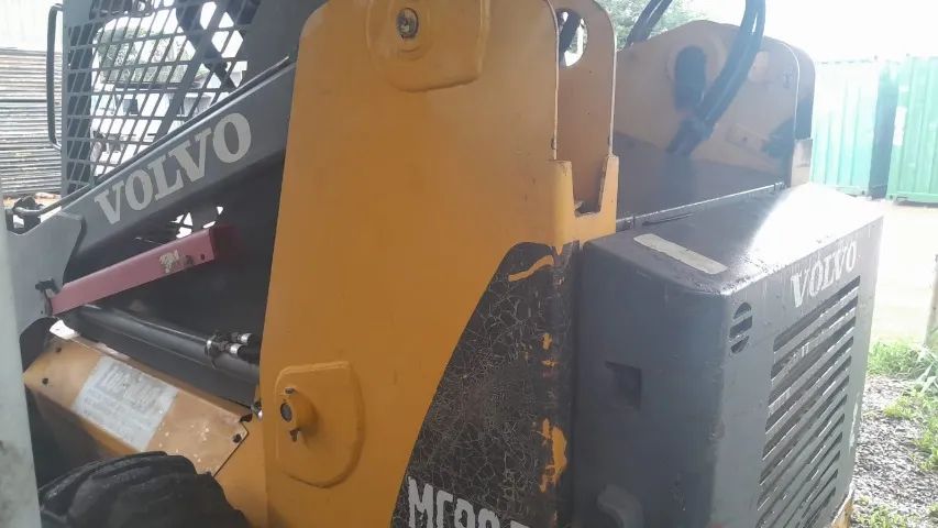 MINI CARREGADEIRA VOLVO - Foto 3