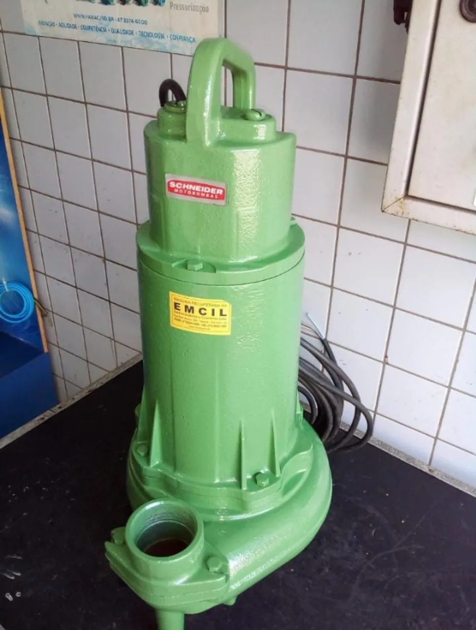 Motobomba Submersivel Semi-nova Schneider BCS-255 1 - 1.0cv 220v Monofásica