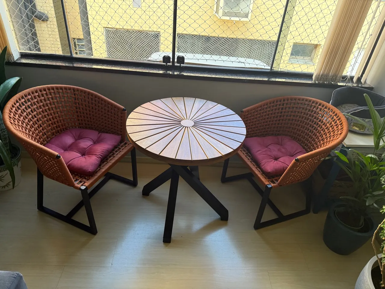 Conjunto Mesa e Cadeiras Area Externa Sacada Personalizada!