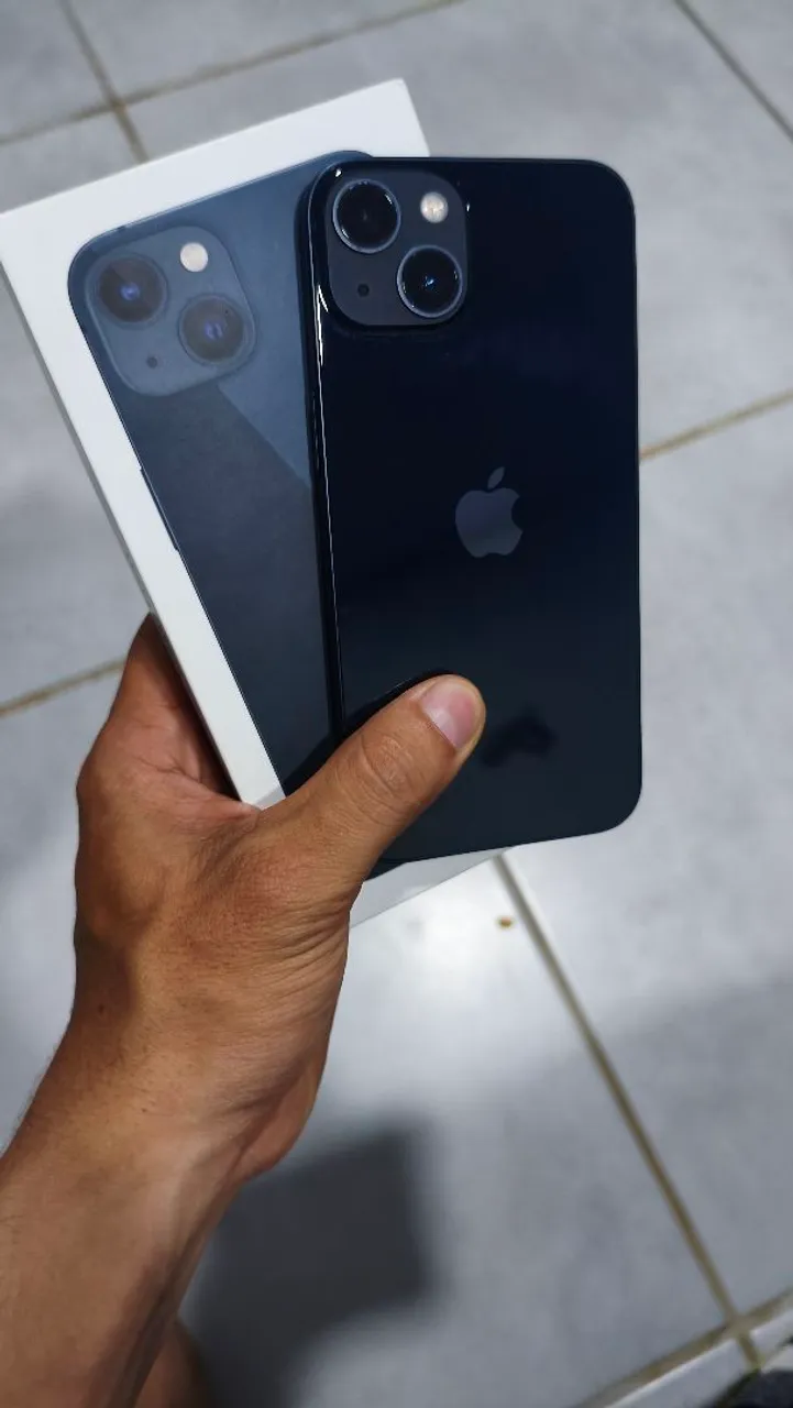 iPhone 13 com 256GB na garantia