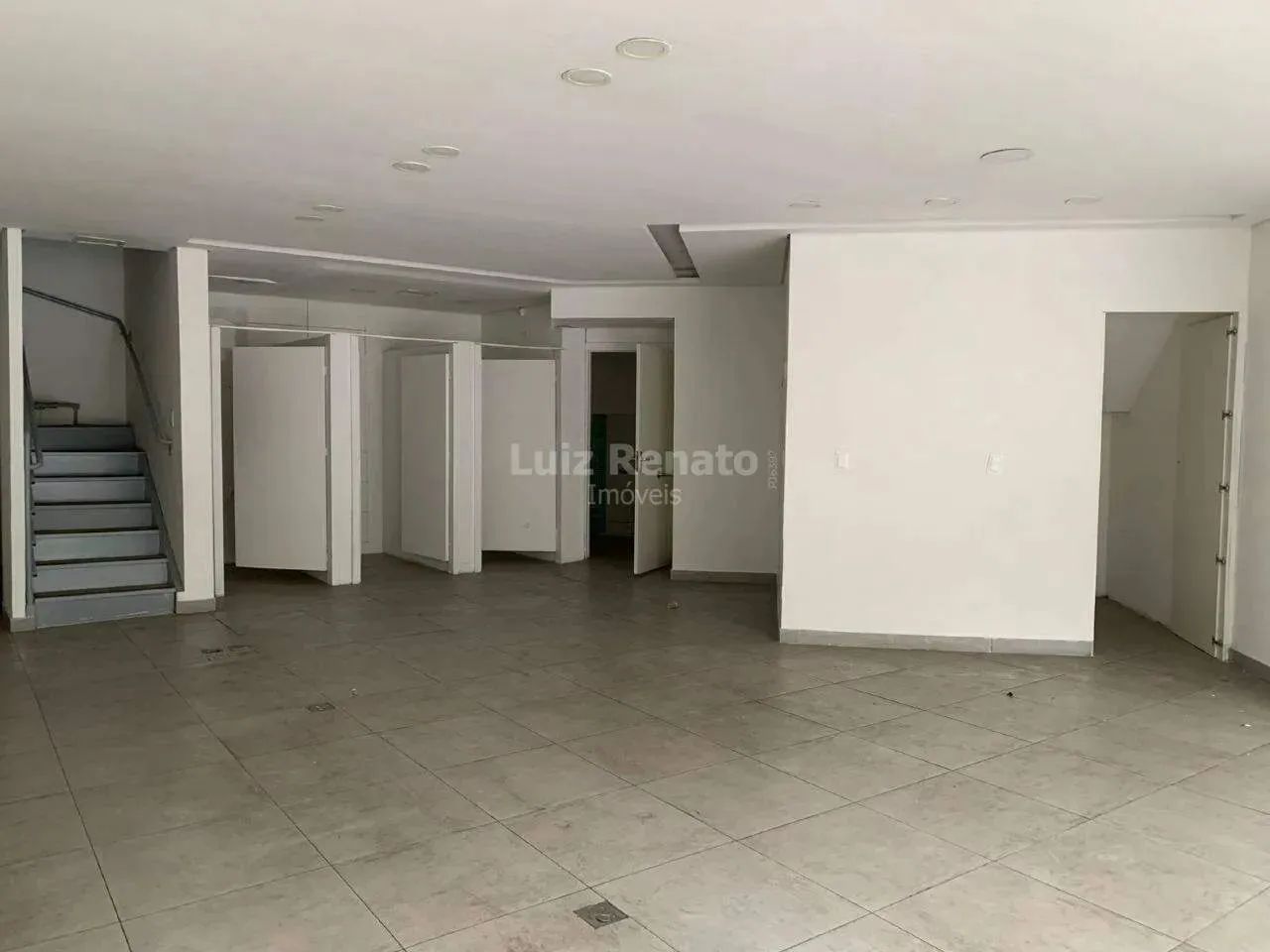 Loja para aluguel, 169,45m² de área na Savassi