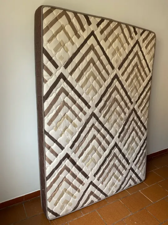 Colchão de Casal com Design Moderno - Ortobom