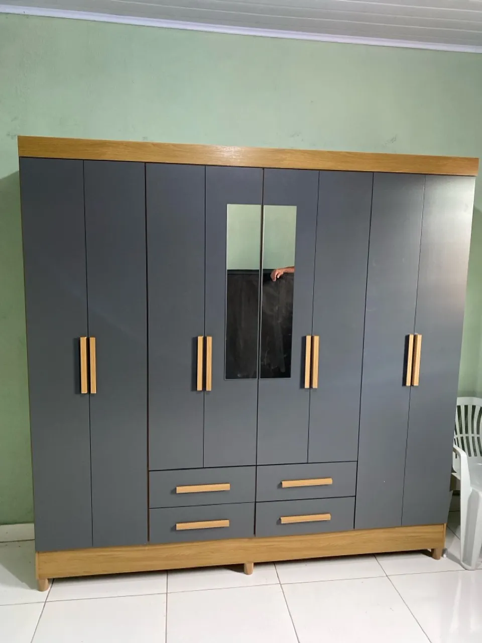 GUARDA ROUPA FLORIDA 8 PORTAS