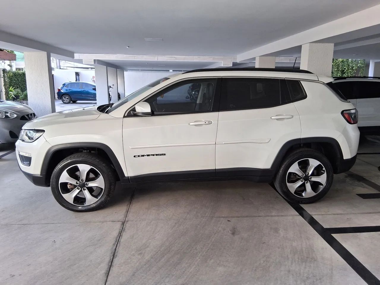 Compass longitude 2.0 2018 4x4 a diesel - Foto 2