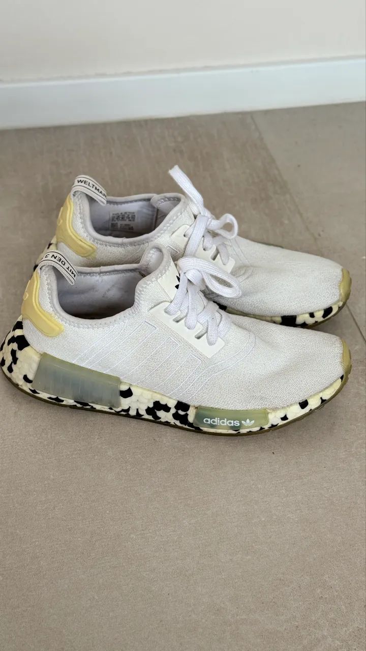 Tênis adidas NMD R1