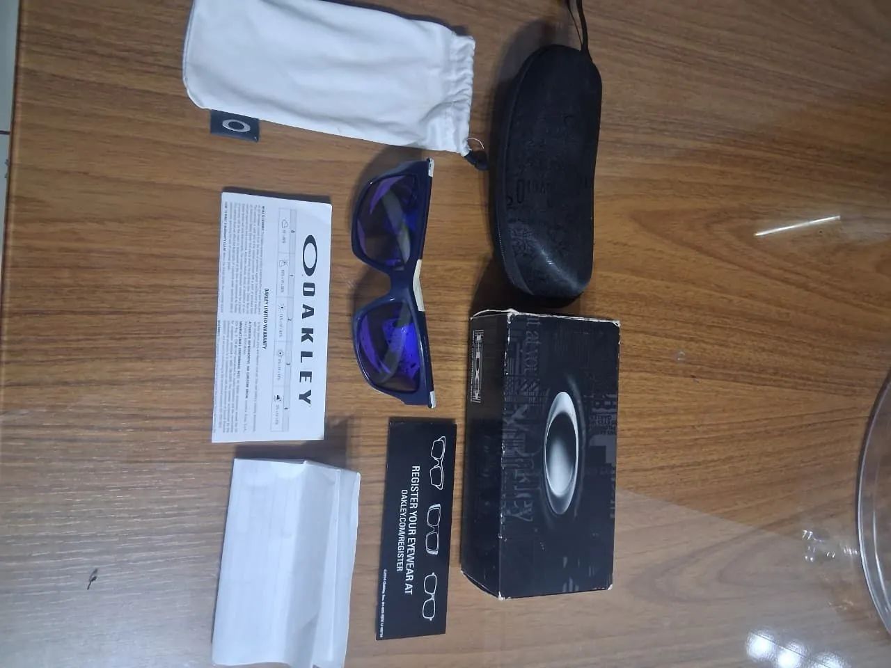 Oculos aokley original com caixa e nota de compra  - Foto 5