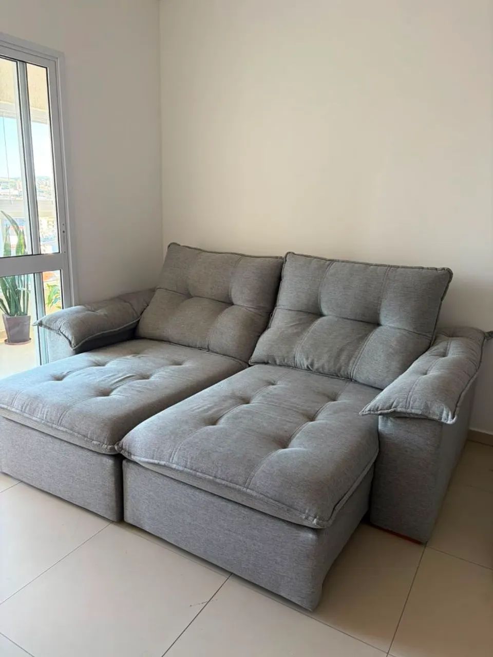 Sofa retrátil com pouco uso - Foto 2