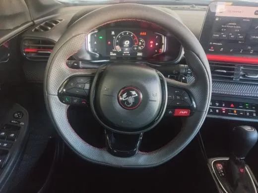 Fiat Fastback Abarth Turbo Flex 1.3 Aut. 2025 - Foto 5